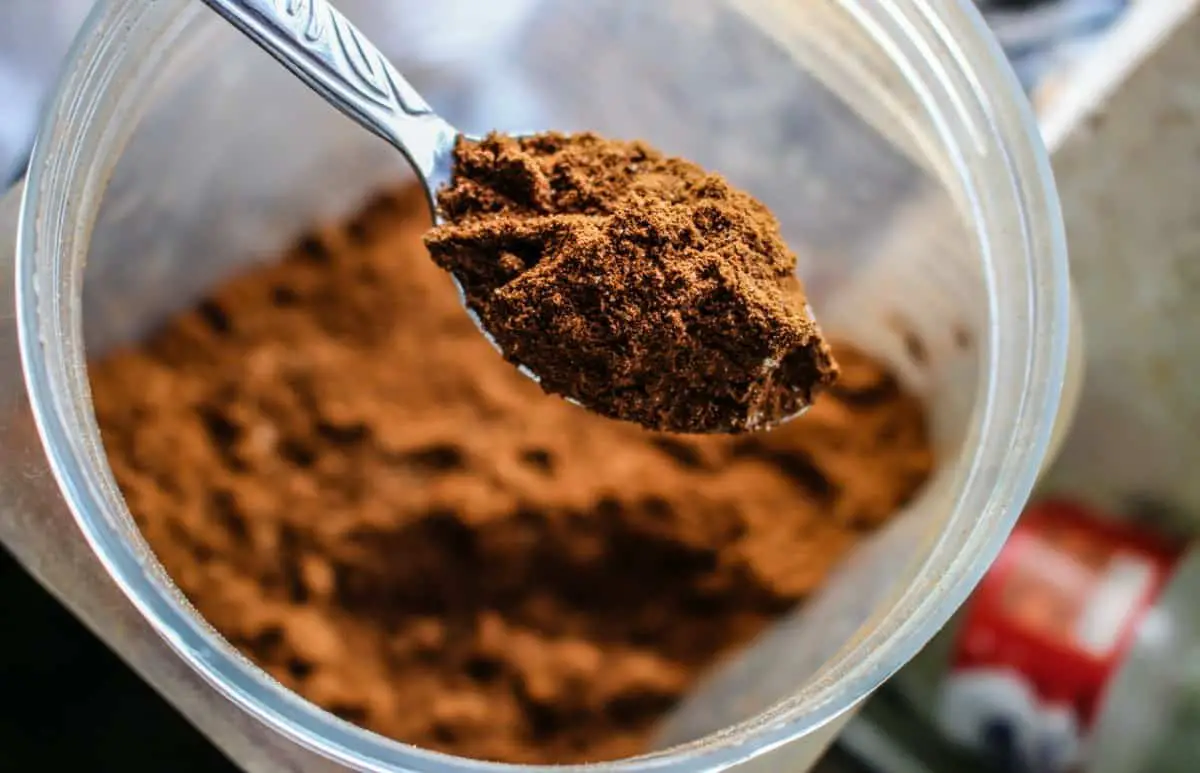 10-things-you-can-mix-with-protein-powder-8-minute-fitness